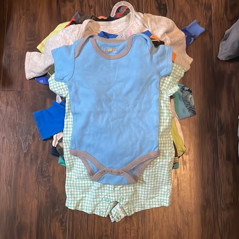 Baby clothes 3-9m